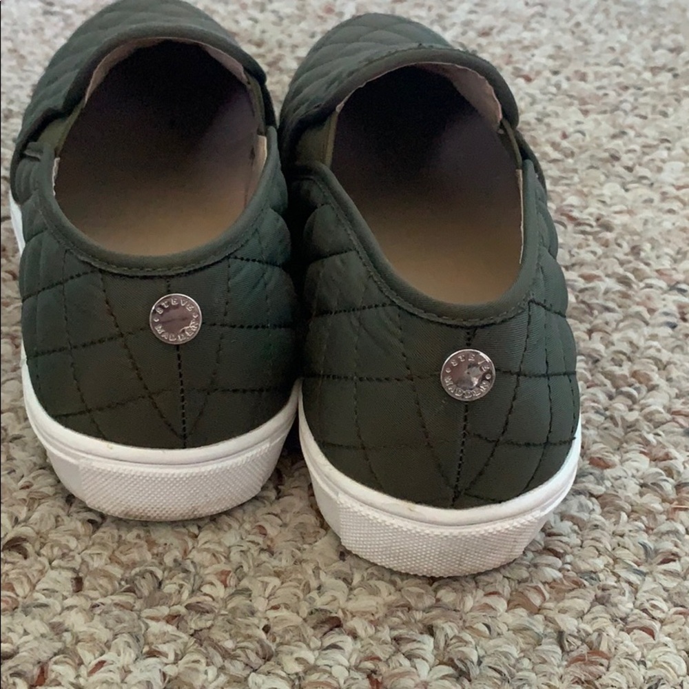 Shoes - Picture 3 of 4